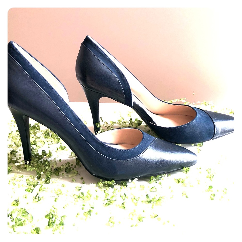 Navy heels